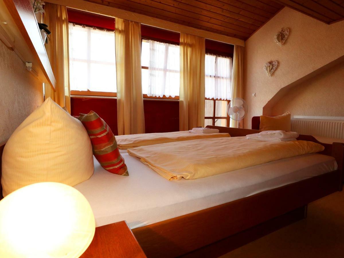 Hotel - Restaurant Hirschen - Werneths Landgasthof Beim Europa- Park Rust Rheinhausen Exteriér fotografie